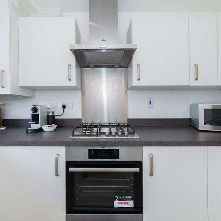 Greenfield Modern 3Br Home - Southcote Lane , Reading Exteriér fotografie