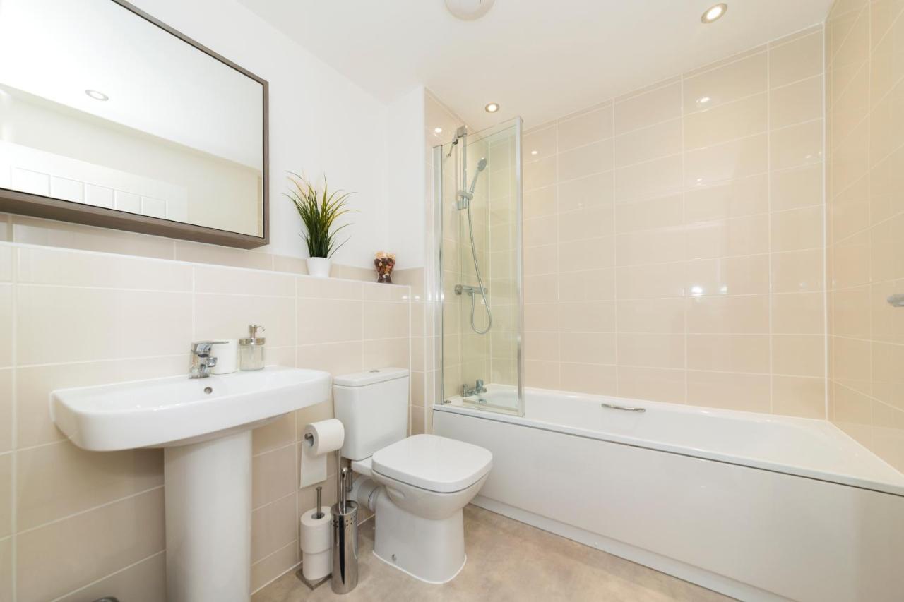 Greenfield Modern 3Br Home - Southcote Lane , Reading Exteriér fotografie