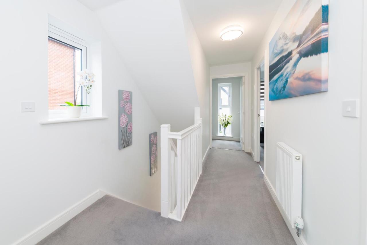 Greenfield Modern 3Br Home - Southcote Lane , Reading Exteriér fotografie
