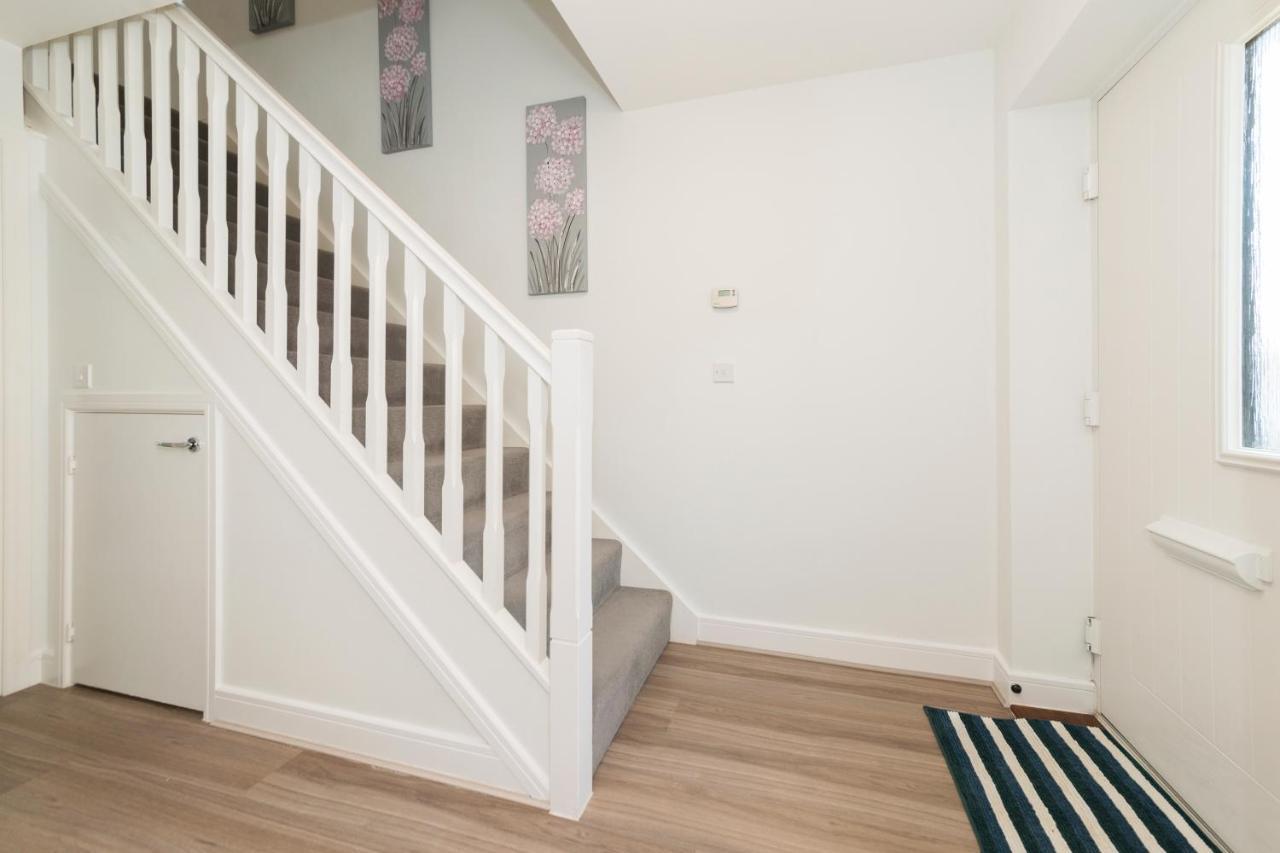Greenfield Modern 3Br Home - Southcote Lane , Reading Exteriér fotografie