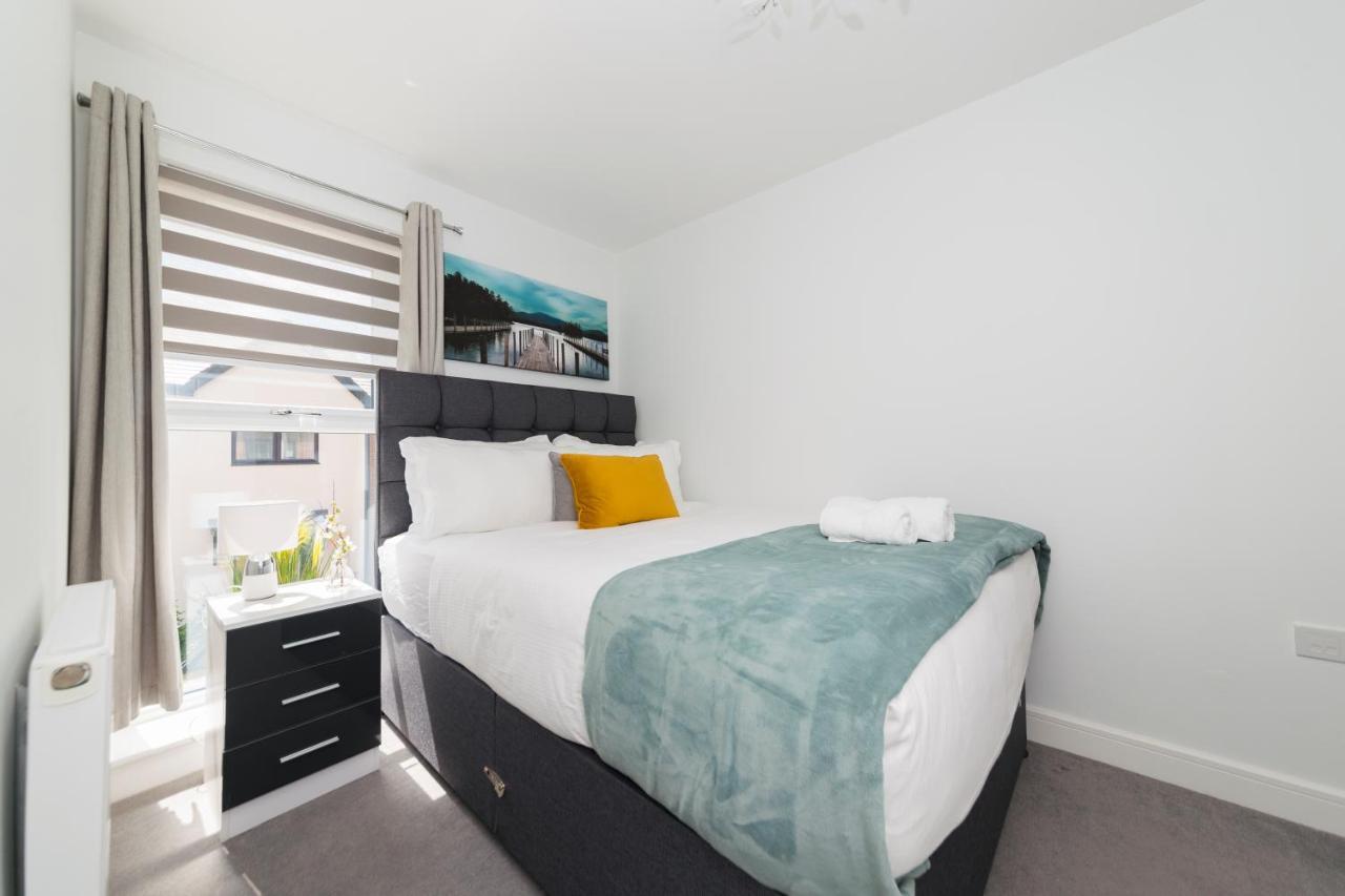 Greenfield Modern 3Br Home - Southcote Lane , Reading Exteriér fotografie