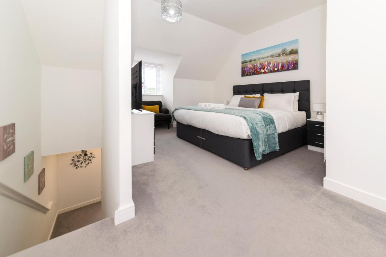 Greenfield Modern 3Br Home - Southcote Lane , Reading Exteriér fotografie