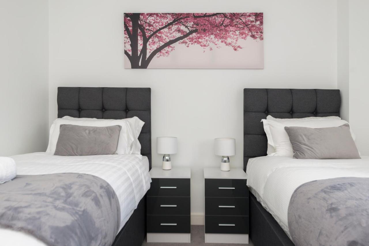 Greenfield Modern 3Br Home - Southcote Lane , Reading Exteriér fotografie